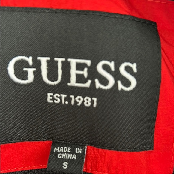 Guess Red Raincoat with Full Zip and Stand Up Collar - Picture 4 of 12